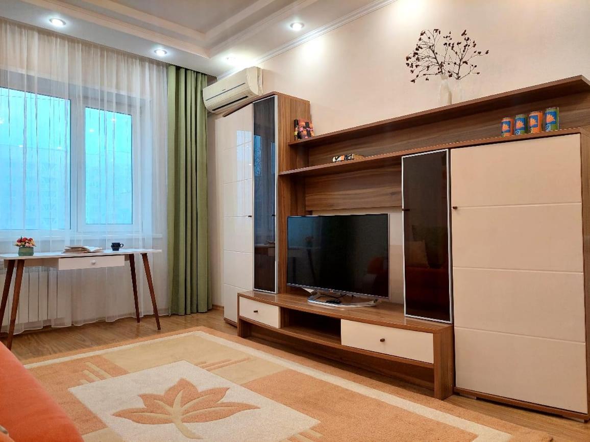 Happyterra, Район Трц "Адк" Apartment Almaty Bagian luar foto