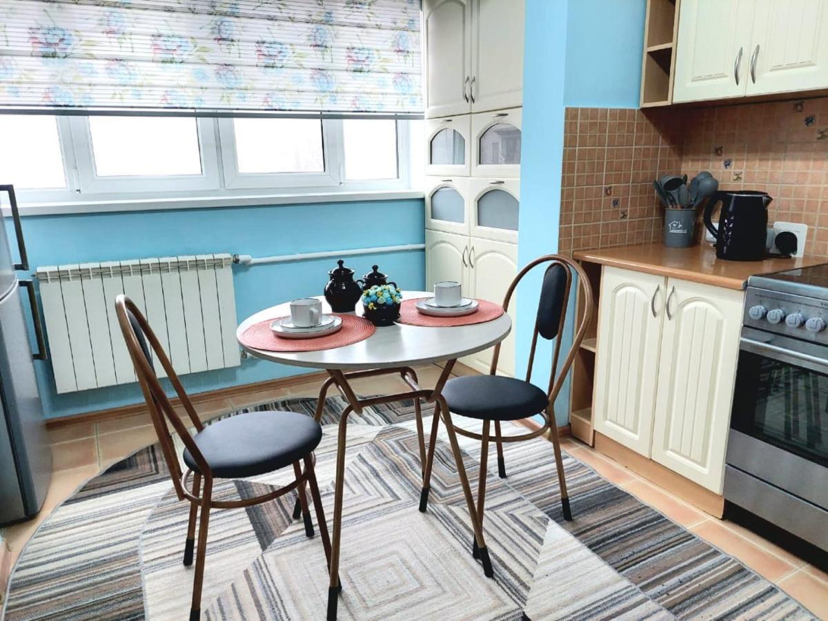 Happyterra, Район Трц "Адк" Apartment Almaty Bagian luar foto
